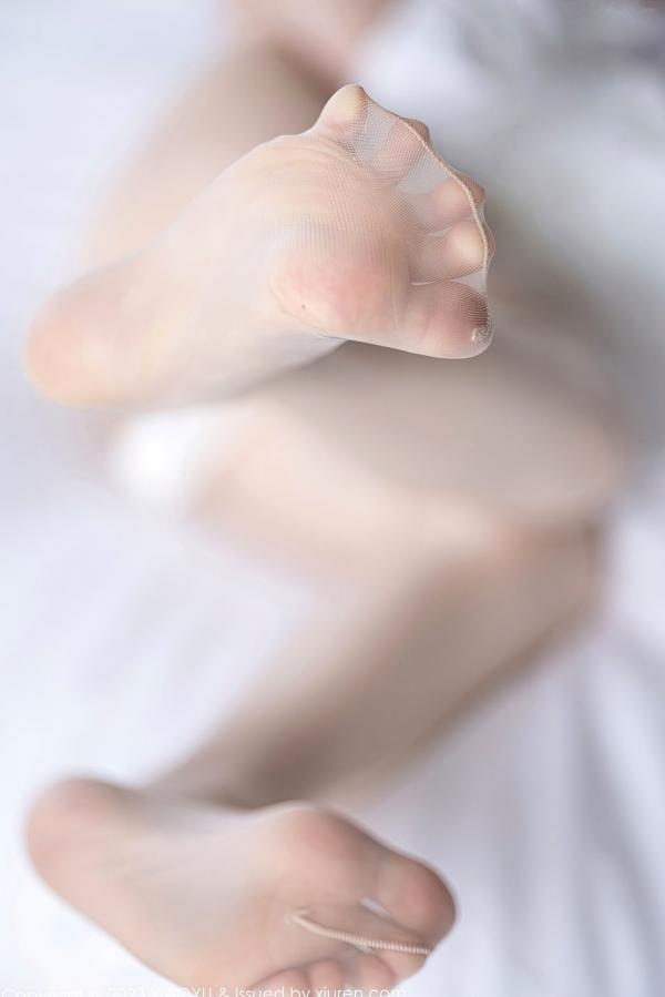 豆瓣酱   XiaoYu语画界 943 豆瓣酱：职业装制服诱惑，超薄肉丝白衬衫大尺度写真第79张图片