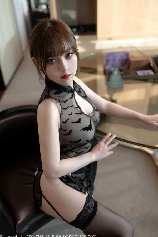 豆瓣酱   XiaoYu语画界696期 豆瓣酱：黑色透明网纱丁字裤私房诱惑写真，浴室与丝袜的性感视觉盛宴第15张图片