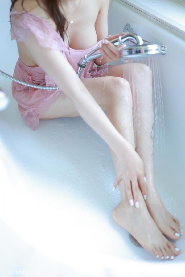 夏西CiCi  双马尾女孩夏西CiCi 粉色女仆浴室湿身第32张图片