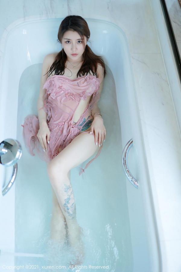 夏西CiCi  双马尾女孩夏西CiCi 粉色女仆浴室湿身第52张图片