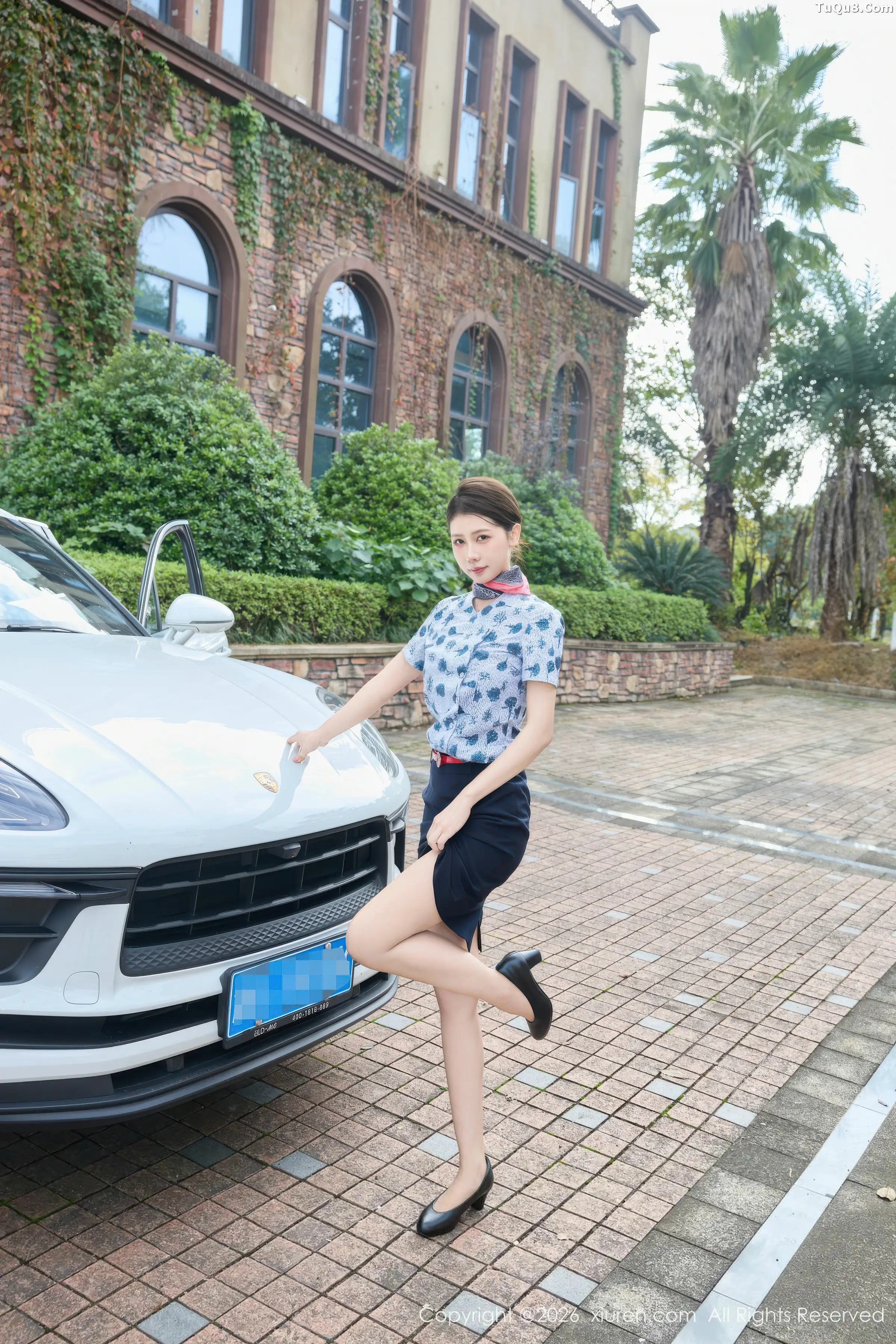 尹甜甜  [XiuRen]高清写真图 2026.01.16 No.11241 尹甜甜 空姐制服第4张图片