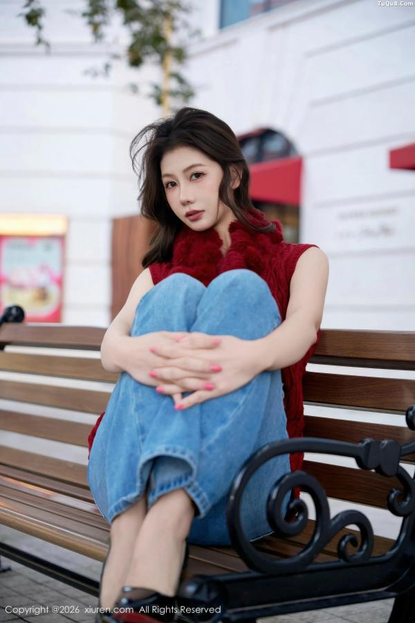 尹甜甜  [XiuRen]高清写真图 2026.01.29 No.11293 尹甜甜 牛仔长裤第5张图片