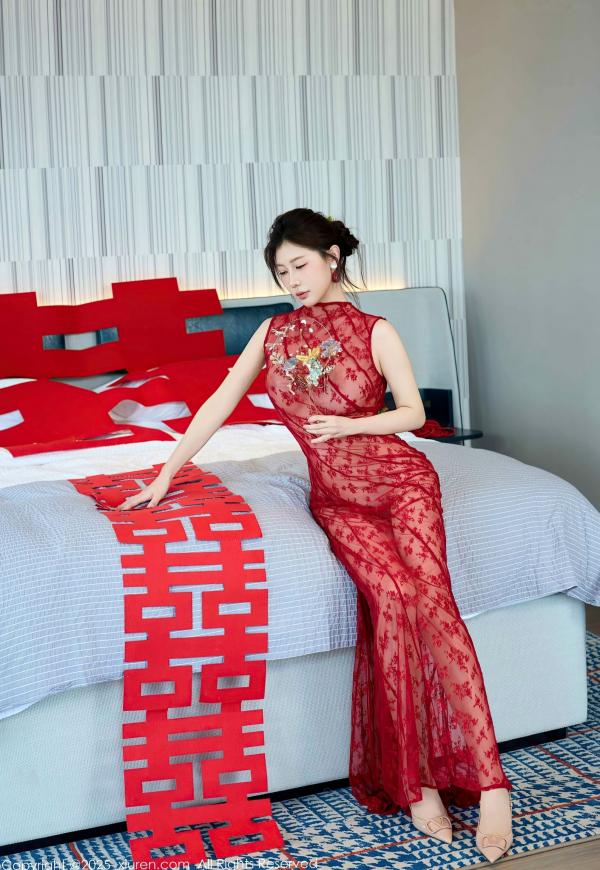 尹甜甜   秀人网XiuRen 10578 尹甜甜：红色透视蕾丝新娘装内衣私房照，喜庆婚房诱惑写真，肤白貌美身材极品，尽显御姐迷人妩媚风情第9张图片