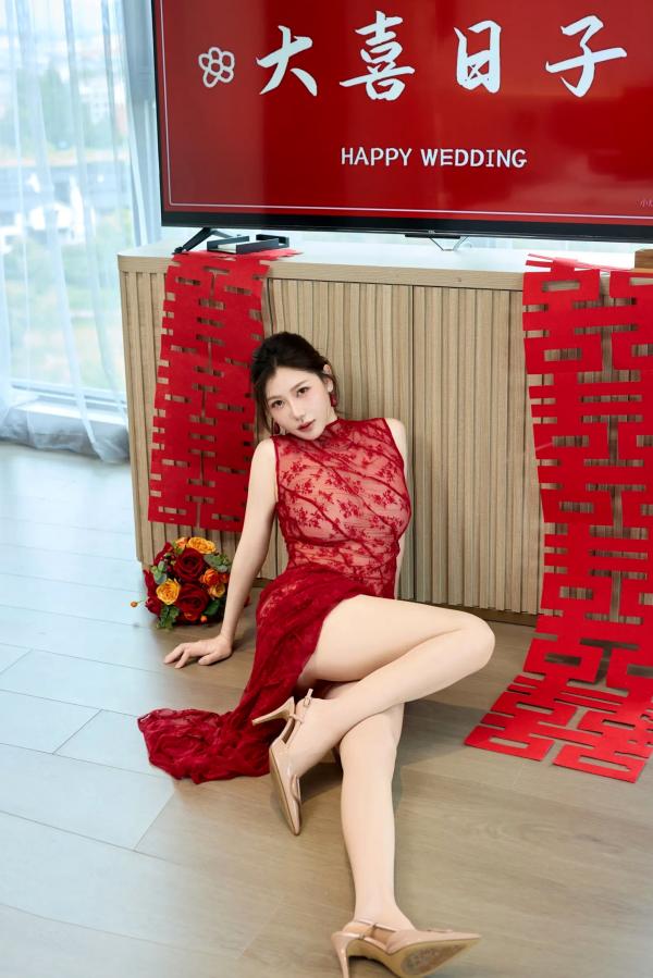 尹甜甜   尹甜甜出嫁：红色透视蕾丝长裙婚房私房写真 [85P]第36张图片
