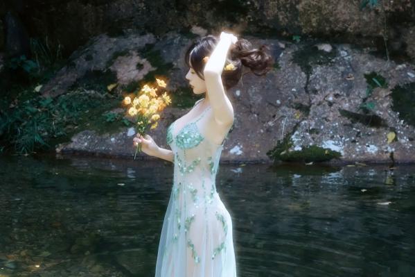 尹甜甜   尹甜甜 - 森林溪谷灵动写真 户外湿身野性私房 唯美自然花朵艺术 治愈系女神写真 [73P]第7张图片