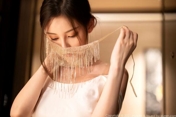 小夕juju   MyGirl美媛馆-552-小夕Juju-纯白新娘礼服诱惑写真，修长美腿演绎极致丝袜视觉盛宴，江浙沪旅拍唯美浪漫风格第6张图片
