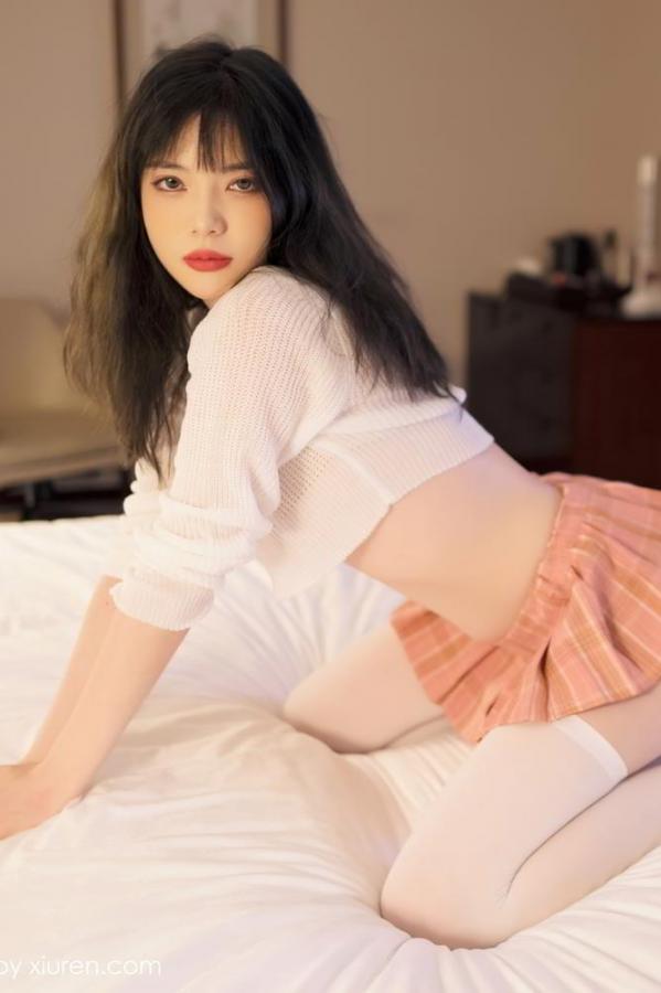 Arude薇薇  模特Arude薇薇 清纯格子裙系列第40张图片