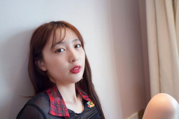 林星阑   XR-Uncensored 林星阑绝密私拍系列，16K超清制服诱惑，校服下的清纯与性感，XiuRen秀人网室内私房写真第86张图片