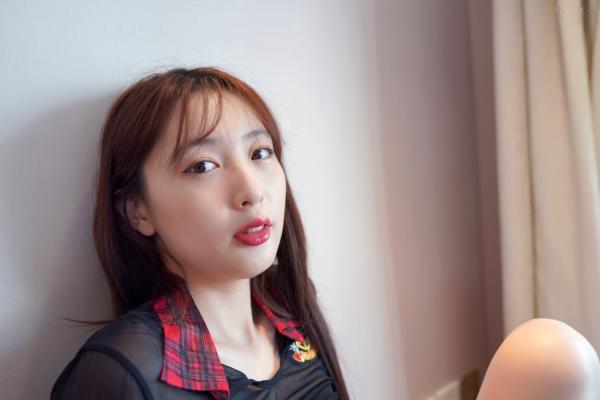 林星阑   XR-Uncensored 林星阑绝密私拍系列，16K超清制服诱惑，校服下的清纯与性感，XiuRen秀人网室内私房写真第87张图片