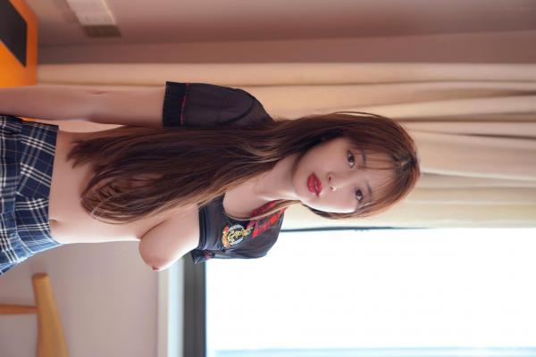 林星阑   XR-Uncensored 林星阑绝密私拍系列，16K超清制服诱惑，校服下的清纯与性感，XiuRen秀人网室内私房写真第130张图片