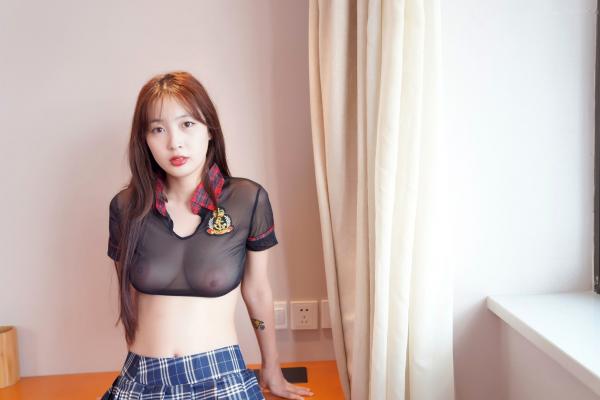 林星阑   XR-Uncensored林星阑校服制服诱惑，16K超清私房大尺度美图，秀人网内购绝密系列第3张图片