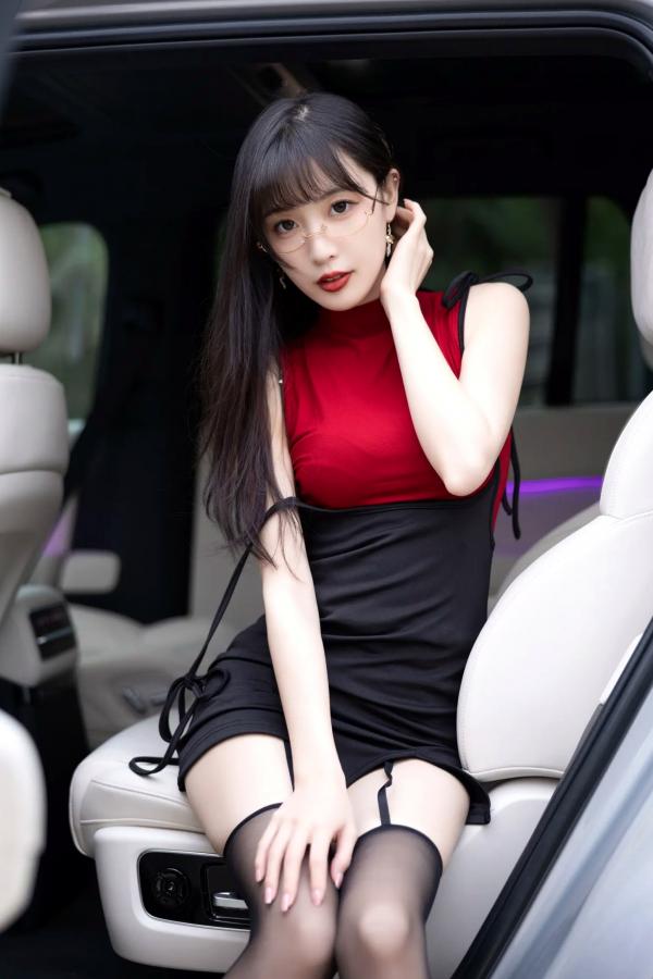 林星阑   《林星阑 红衣黑丝[85P] 豪车内丝袜美腿写真集 御姐眼镜造型性感诱惑》第9张图片