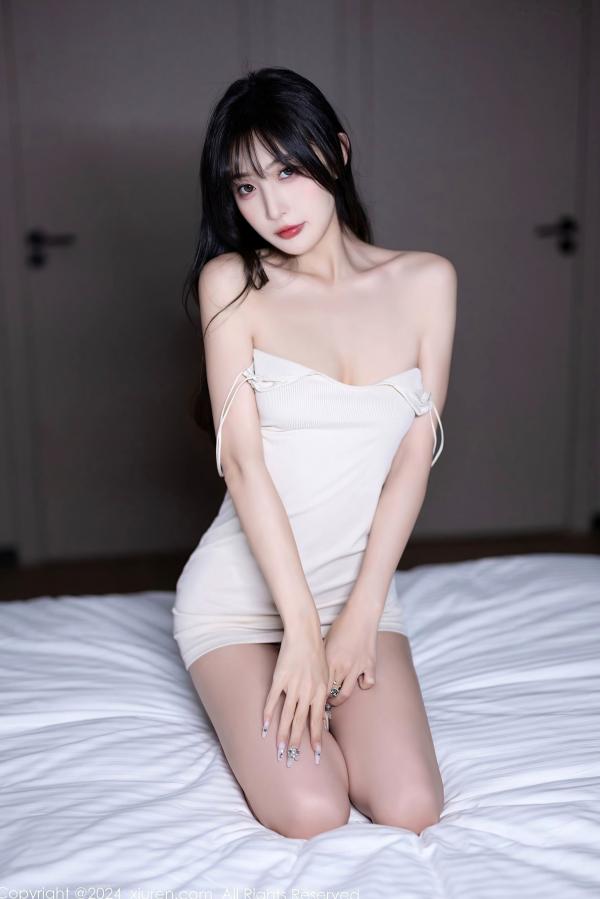 林星阑   秀人网No.8619-林星阑：清新露背裙配诱人黑丝，私房居家写真大片，完美身材展现极致性感魅力第64张图片