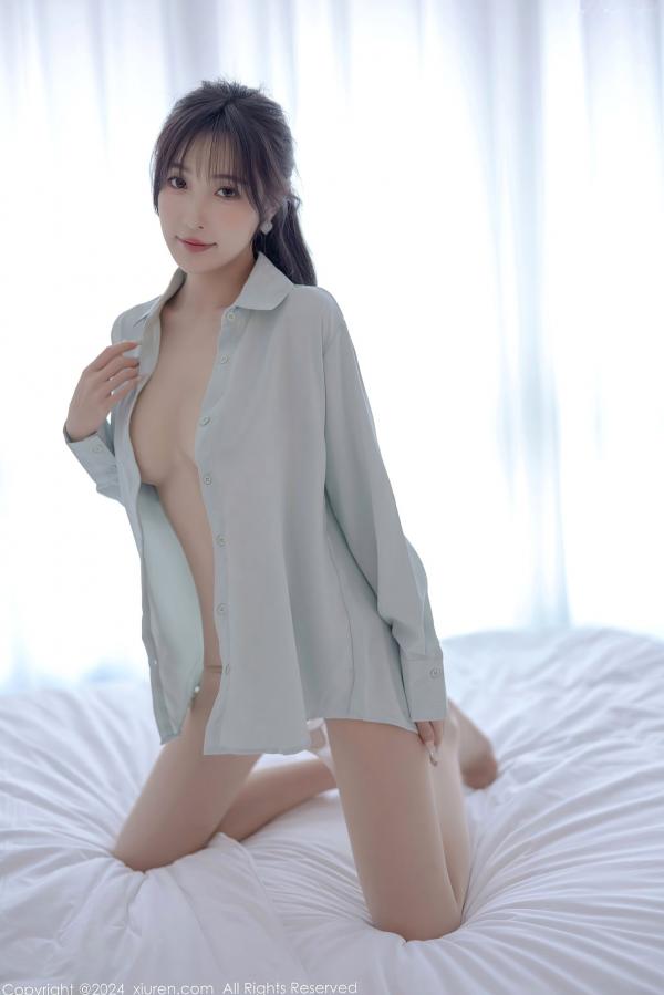 林星阑   林星阑 - 职场OL制服办公室诱惑, 极致私房丝袜美腿, 秀人网高清写真集第69张图片