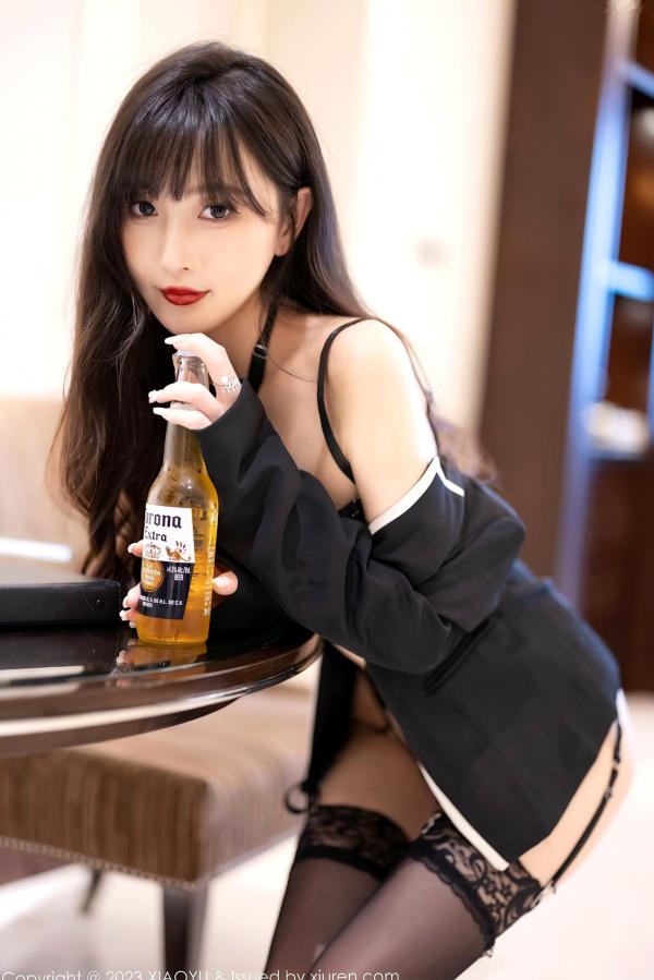 林星阑   XiaoYu语画界-1149-林星阑：黑色OL制服诱惑，豹纹情趣内衣与黑丝美腿，演绎冷艳职场御姐风第54张图片