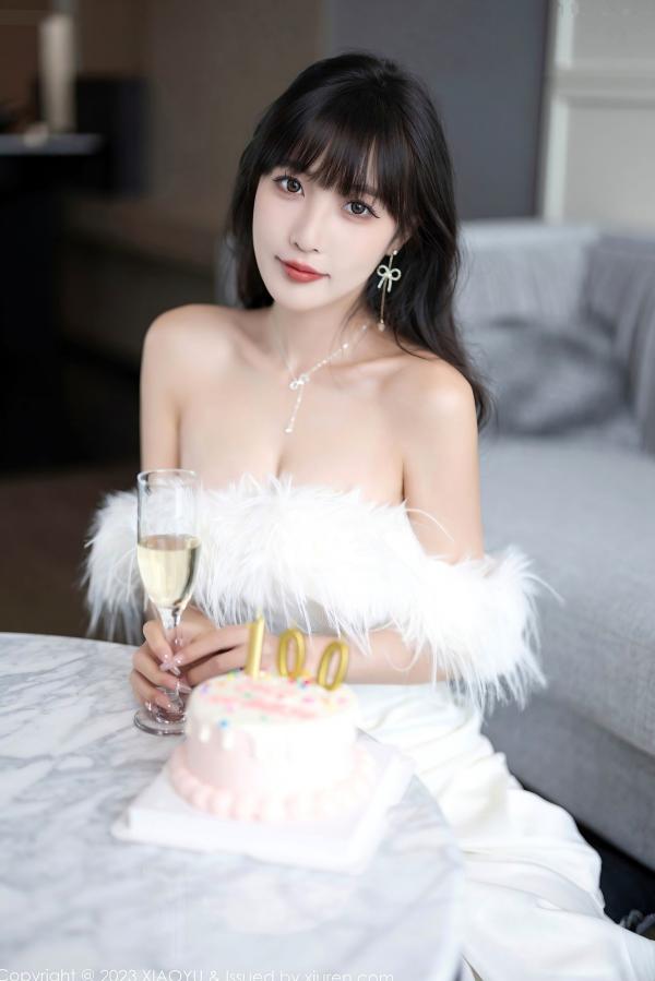 林星阑   XiaoYu语画界-1120-林星阑：纯白羽毛礼服极致诱惑，优雅私房写真展现雪白肌肤与修长美腿，尽显迷人女神风采第26张图片