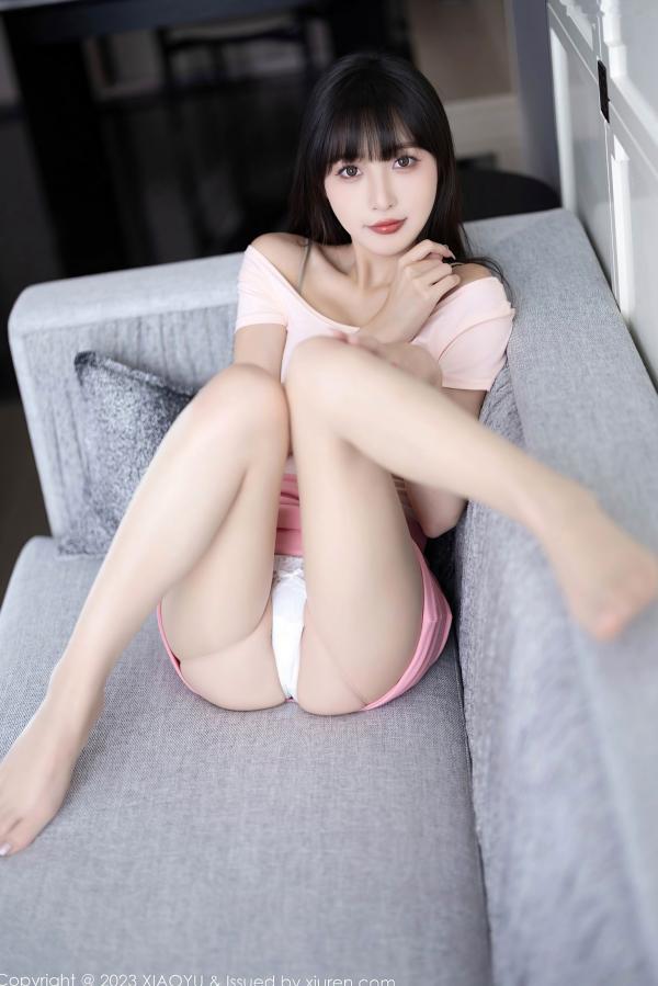 林星阑   XiaoYu语画界1112：林星阑甜美粉裙写真，室内私房大尺度出镜，尽显白嫩肌肤与曼妙曲线第40张图片