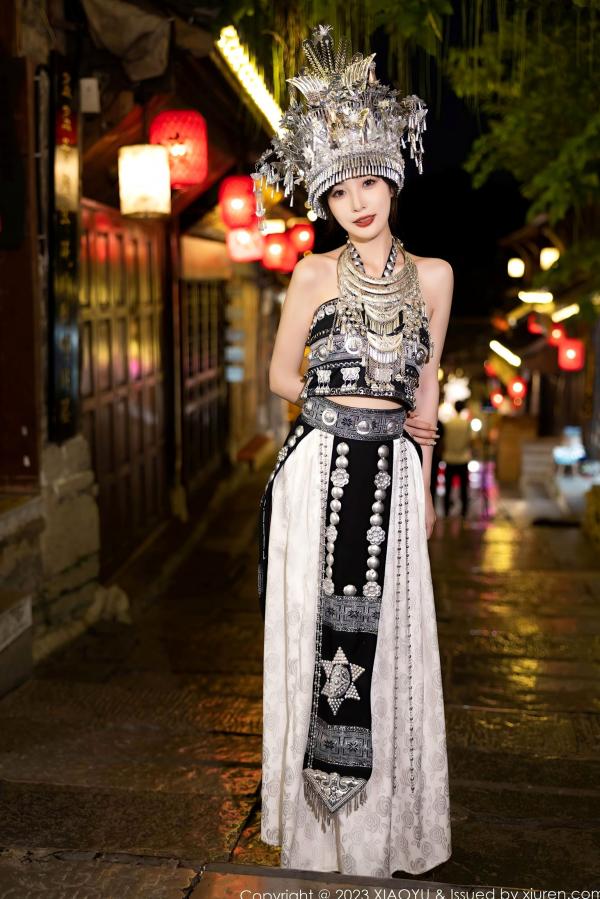 林星阑   XiaoYu语画界1071-林星阑贵州旅拍：绝美旗袍与性感浅粉内衣私房写真，苗族服饰韵味十足，演绎极致诱惑曲线第90张图片
