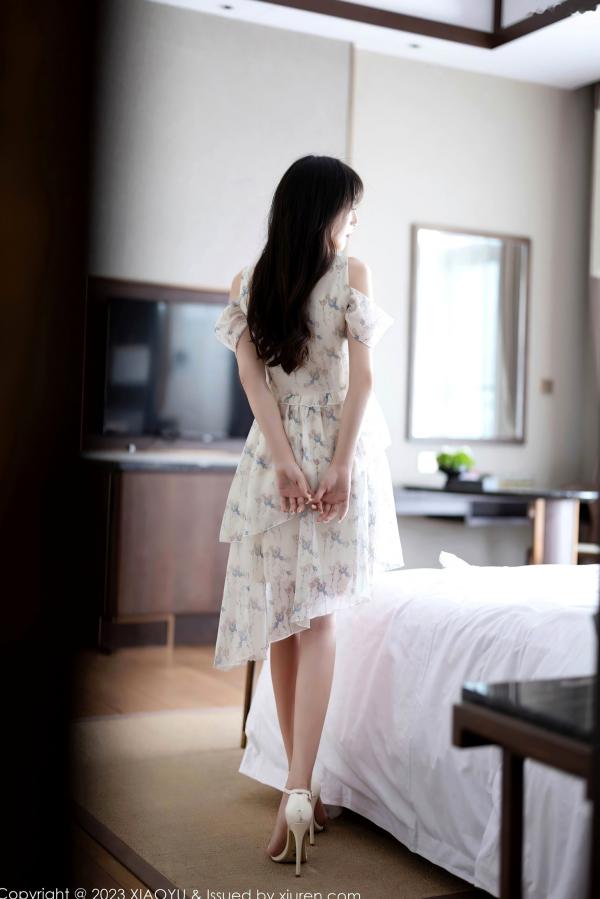 林星阑   XiaoYu语画界-1058-林星阑-贵州旅拍-清新碎花白裙与性感轻透白婚纱-极致纯欲写真第20张图片