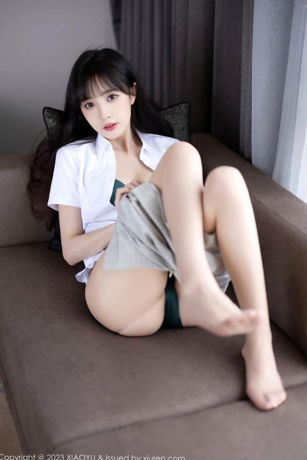 林星阑   XiaoYu语画界-1034-林星阑：浅色职场OL套装搭配绿色内衣，诠释干练与性感双重诱惑，精选高清私房套图第54张图片