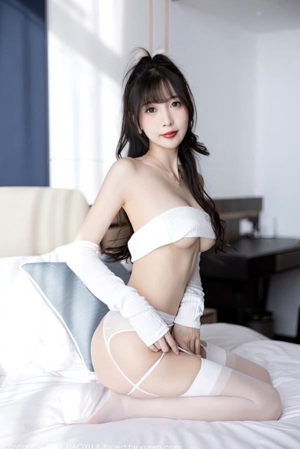 林星阑   XiaoYu语画界-928-林星阑-纯欲白色抹胸搭配白丝吊带袜，现代家居极致诱惑，优雅与性感并存的绝美写真第68张图片