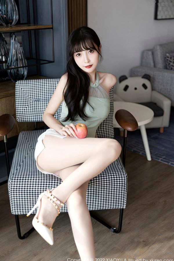 林星阑   XiaoYu语画界-906-林星阑私房写真-清新粉色内衣与千鸟格椅优雅撩人-唯美室内气质女神大片第12张图片