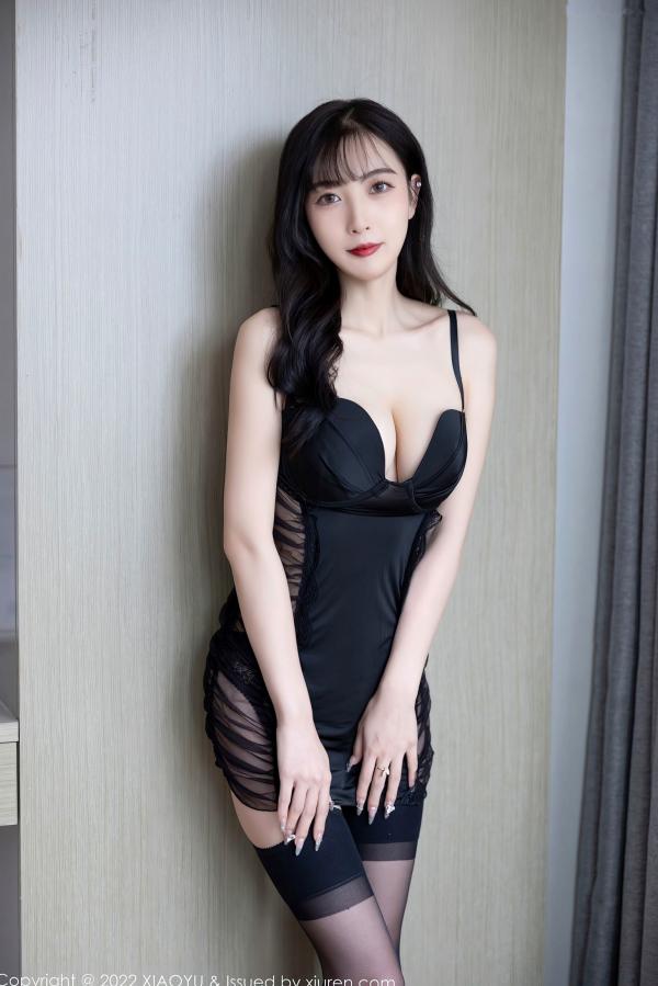 林星阑   XiaoYu语画界799期：林星阑黑色蕾丝内衣吊带袜私房大片，极致诱惑，展现绰约身姿与性感魅力第7张图片