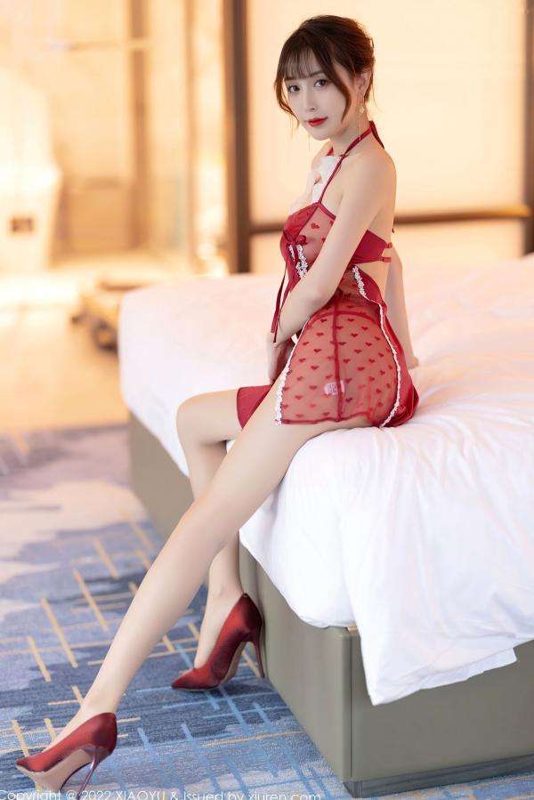 林星阑   XiaoYu语画界-769-林星阑-红色性感吊带服饰私房写真-修长美腿诱惑丝袜-2022.05.04第15张图片