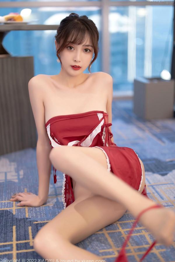 林星阑   XiaoYu语画界-769-林星阑-红色性感吊带服饰私房写真-修长美腿诱惑丝袜-2022.05.04第47张图片