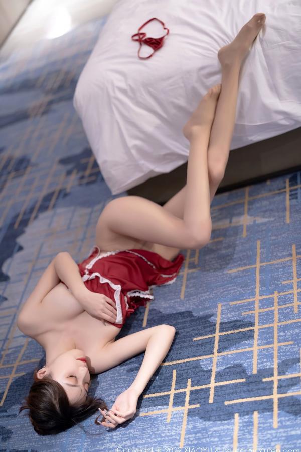 林星阑   XiaoYu语画界-769-林星阑-红色性感吊带服饰私房写真-修长美腿诱惑丝袜-2022.05.04第56张图片