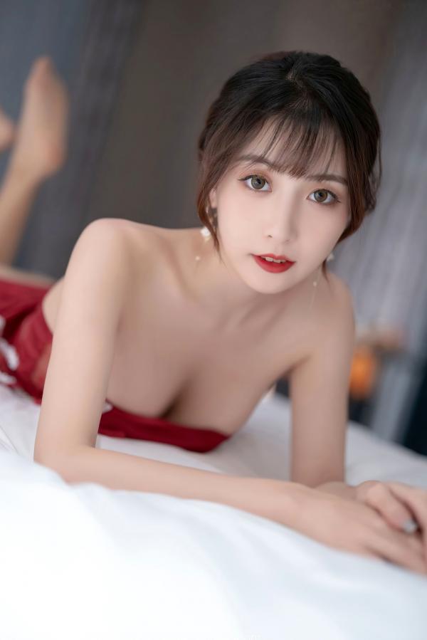 林星阑   XiaoYu语画界-769-林星阑-红色性感吊带服饰私房写真-修长美腿诱惑丝袜-2022.05.04第77张图片