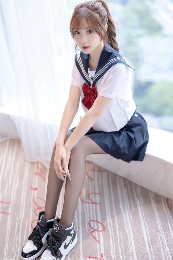 林星阑   林星阑JK制服黑丝诱惑视觉大片：清纯少女与性感的灵动碰撞，极致展现迷人身材与诱惑美腿，语画界精品呈现第6张图片