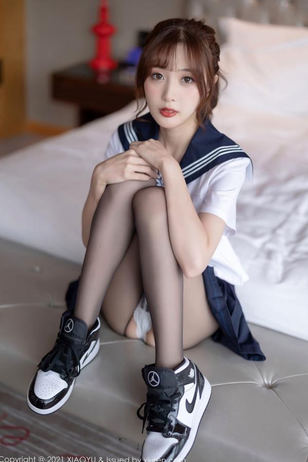 林星阑   林星阑JK制服黑丝诱惑视觉大片：清纯少女与性感的灵动碰撞，极致展现迷人身材与诱惑美腿，语画界精品呈现第23张图片