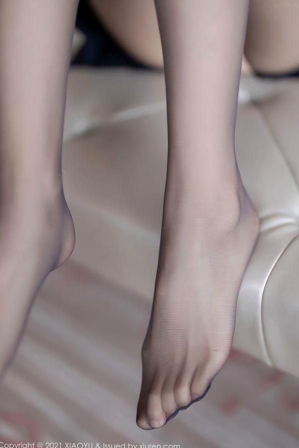 林星阑   林星阑JK制服黑丝诱惑视觉大片：清纯少女与性感的灵动碰撞，极致展现迷人身材与诱惑美腿，语画界精品呈现第26张图片