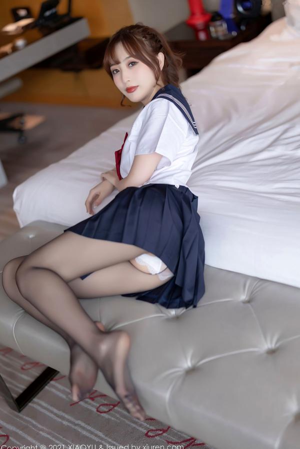 林星阑   林星阑JK制服黑丝诱惑视觉大片：清纯少女与性感的灵动碰撞，极致展现迷人身材与诱惑美腿，语画界精品呈现第28张图片