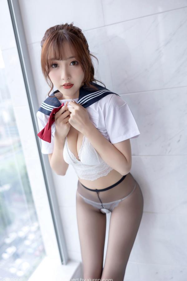 林星阑   林星阑JK制服黑丝诱惑视觉大片：清纯少女与性感的灵动碰撞，极致展现迷人身材与诱惑美腿，语画界精品呈现第53张图片