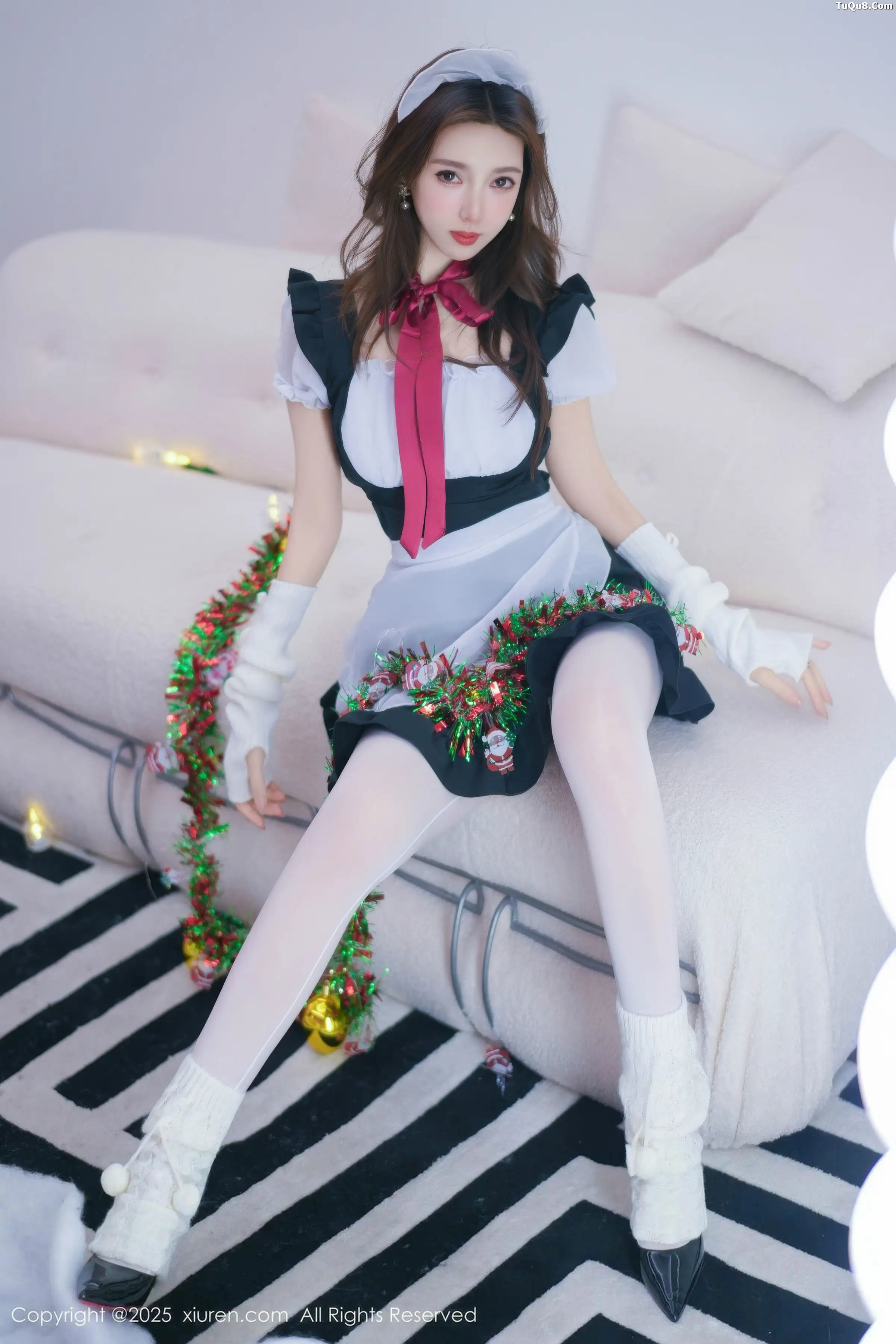 明日花桃桃  [XiuRen]高清写真图 2025.12.24 No.11152 Twins-桃桃 丁字裤第2张图片