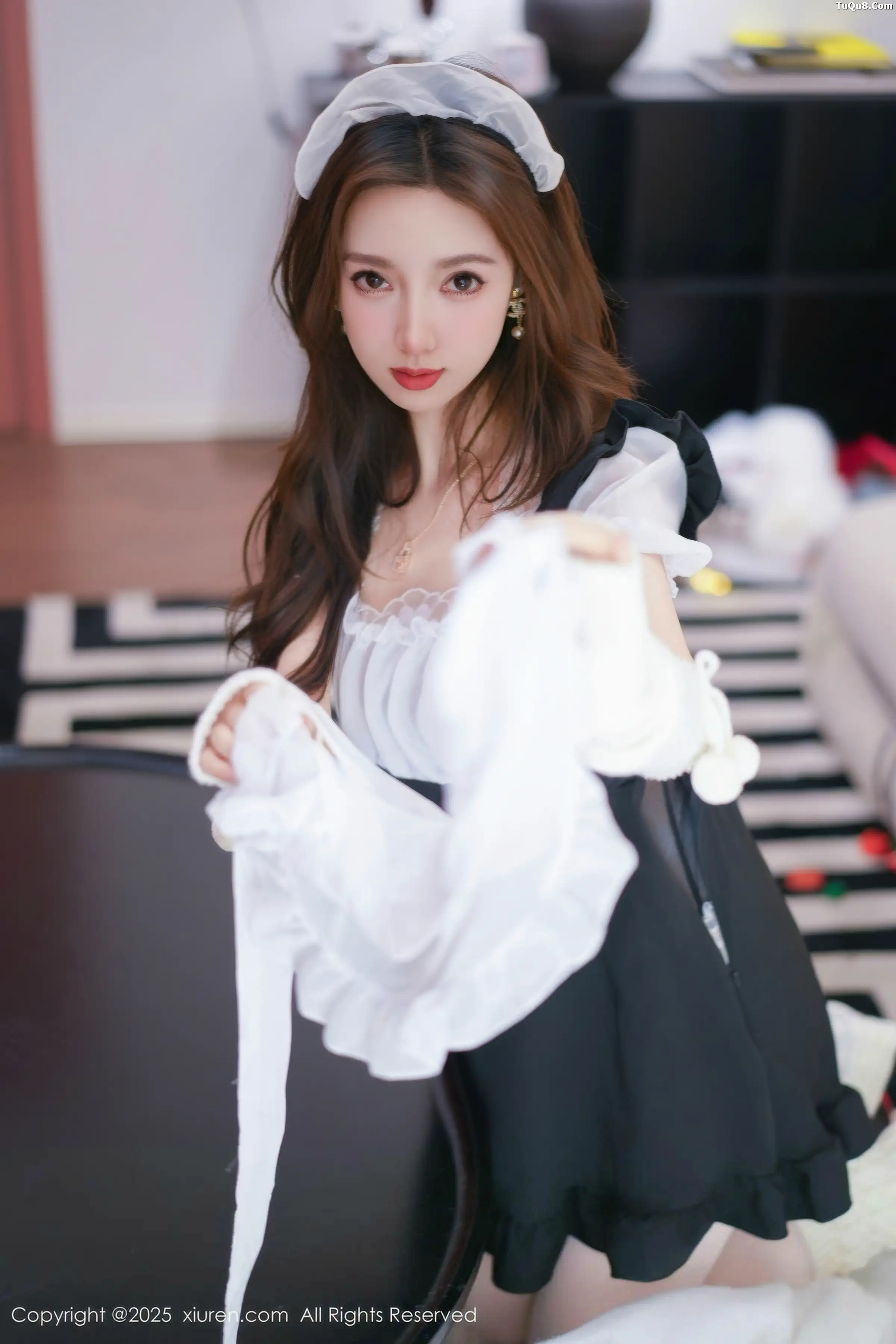 明日花桃桃  [XiuRen]高清写真图 2025.12.24 No.11152 Twins-桃桃 丁字裤第16张图片