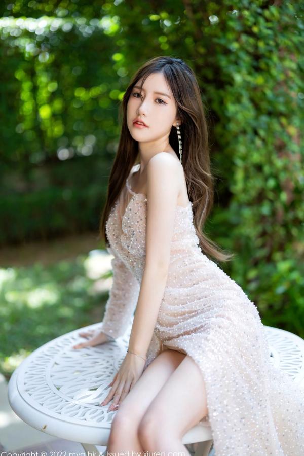 美桃酱   MyGirl美媛馆631期：美桃酱珠三角户外旅拍，身着白纱亮片透视露肩长裙，打造仙气与性感并存的私房写真大片第24张图片