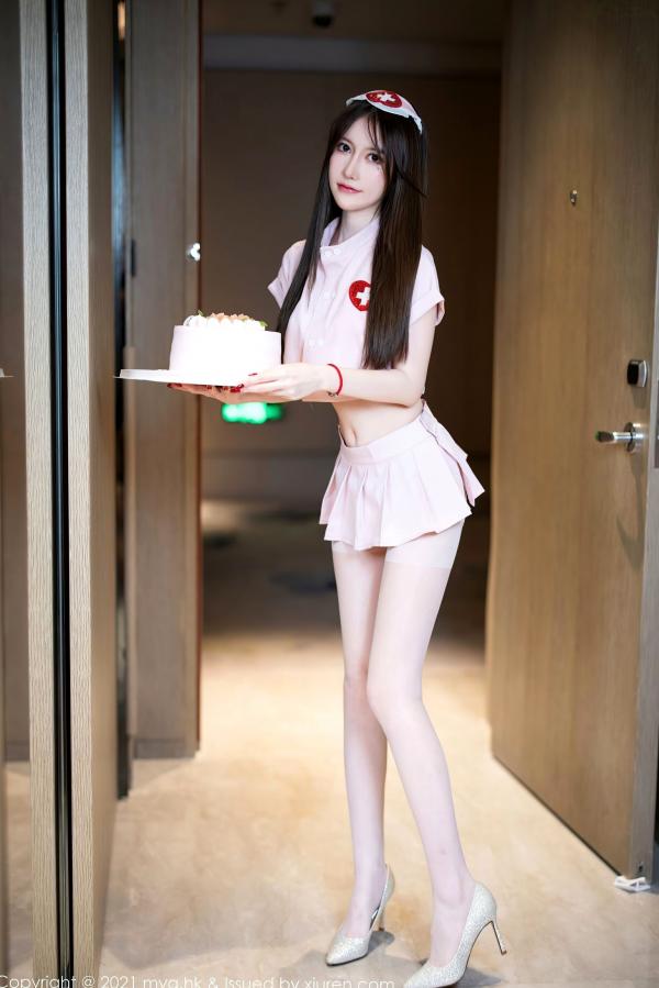 美桃酱   MyGirl美媛馆-615-美桃酱-长三角旅拍粉色护士制服白色内衣肉丝-2021.11.10第1张图片