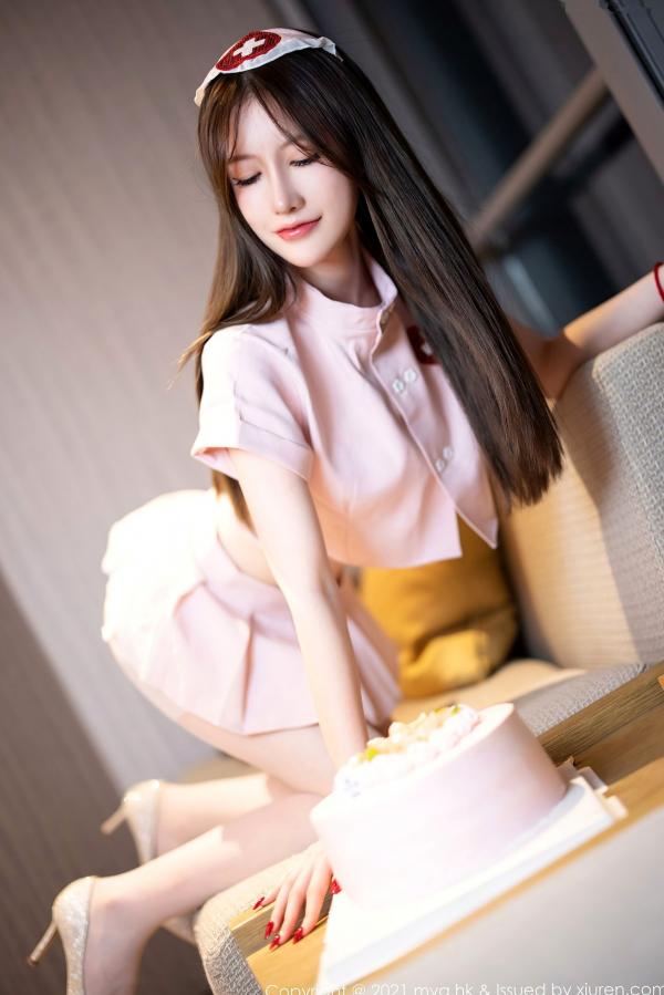 美桃酱   MyGirl美媛馆-615-美桃酱-长三角旅拍粉色护士制服白色内衣肉丝-2021.11.10第16张图片
