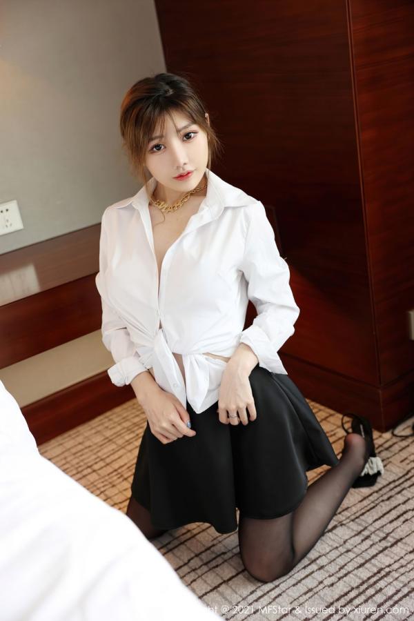 李颖煊  新人模特李颖煊 经典的白衬衫第26张图片