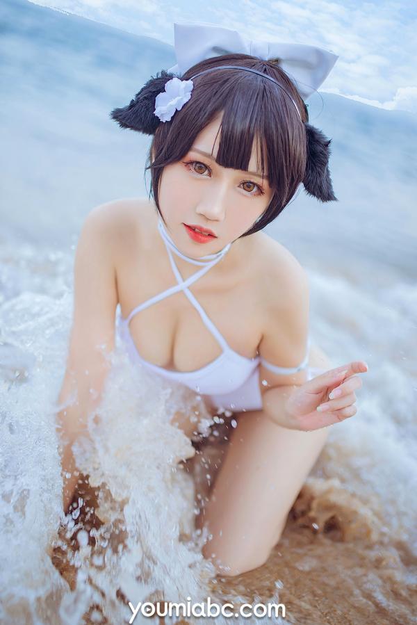 陈若依 抖娘利世  YouMi尤蜜：抖娘利世《碧蓝航线》COS泳装大尺度美图，猫耳萌妹海边礁石写真，纯白连体泳衣展现极致诱惑，清新甜美风情万种第30张图片