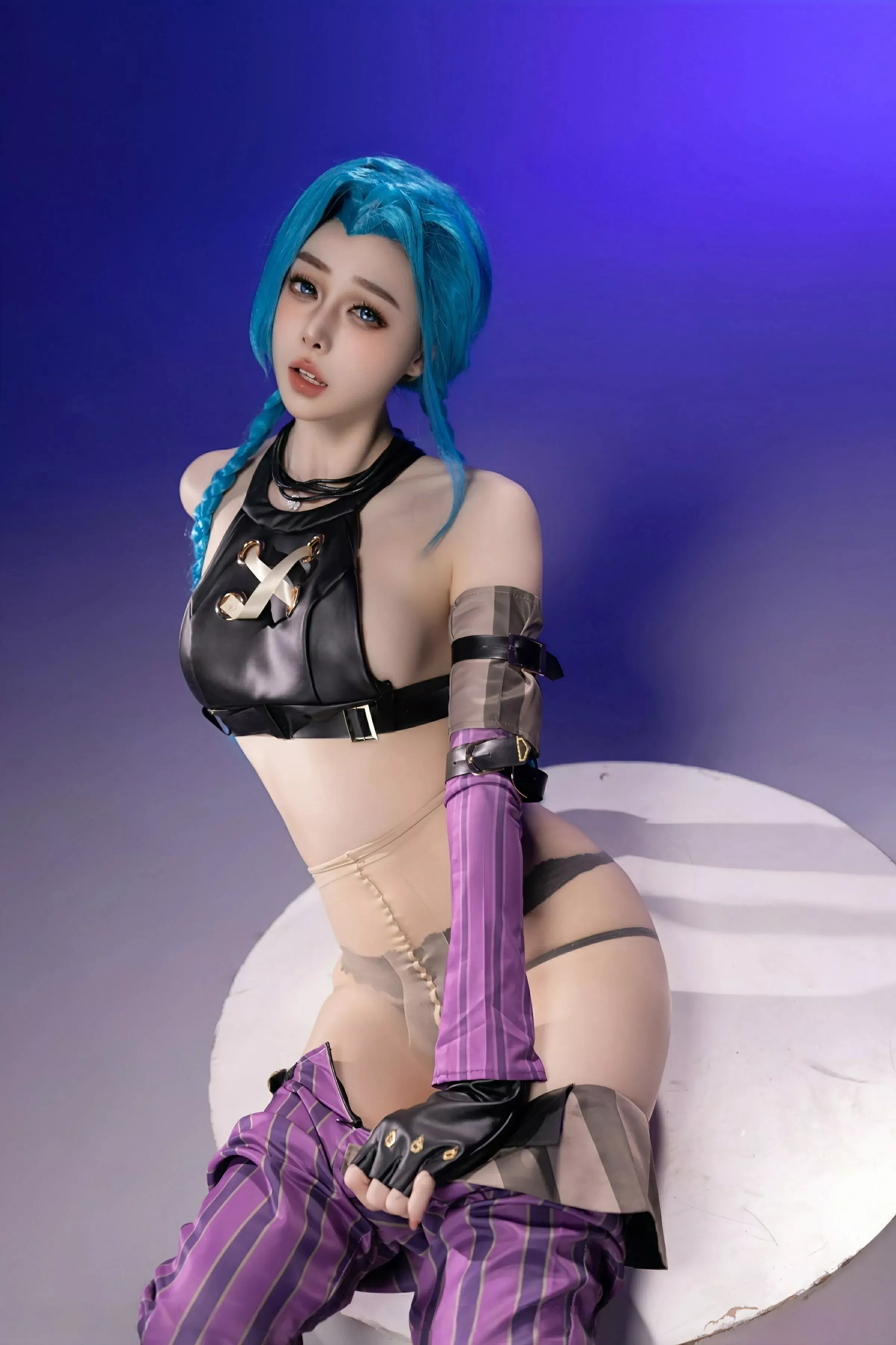 逗逗DouDou  [XiuRen]高清写真图 2025.06.27 No.10479 小逗逗 卡塔尔旅拍第27张图片