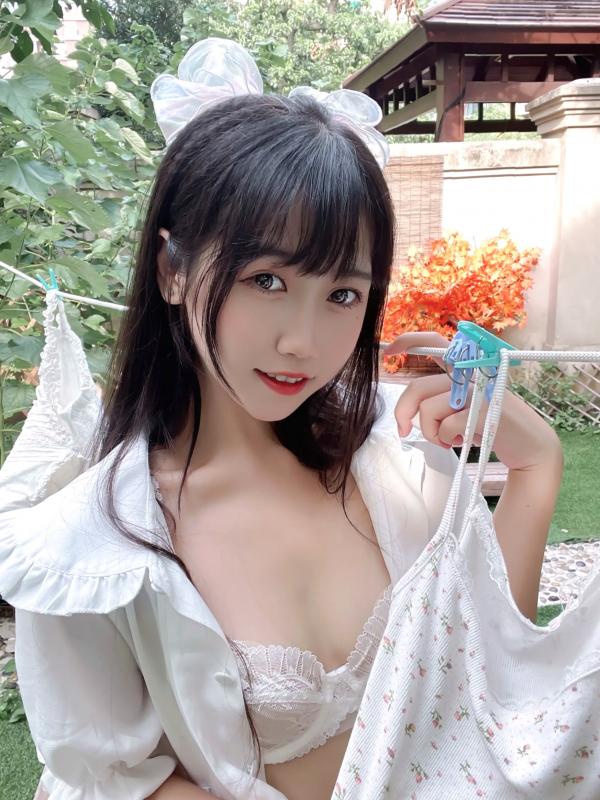 不呆猫   Coser不呆猫 - 清纯妹妹第9张图片