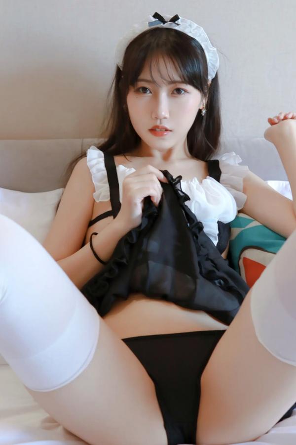 不呆猫   不呆猫 - 小女仆角色扮演，黑丝蕾丝猫娘诱惑私房写真 [26P]第13张图片