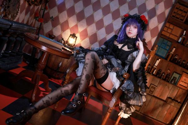水淼   水淼-Aqua-水谷雫-Shizuku-Kuroe复古哥特风角色扮演，精致花纹丝袜美腿，室内私房写真性感迷人第7张图片
