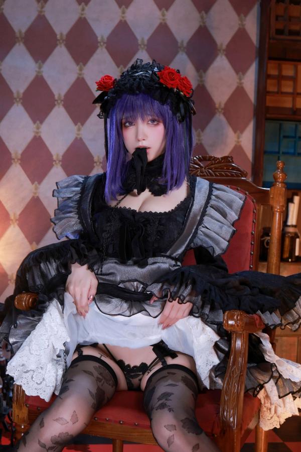水淼   水淼-Aqua-水谷雫-Shizuku-Kuroe复古哥特风角色扮演，精致花纹丝袜美腿，室内私房写真性感迷人第9张图片