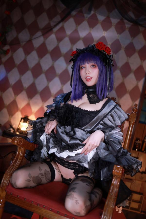 水淼   水淼-Aqua-水谷雫-Shizuku-Kuroe复古哥特风角色扮演，精致花纹丝袜美腿，室内私房写真性感迷人第10张图片