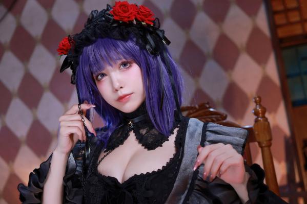 水淼   水淼-Aqua-水谷雫-Shizuku-Kuroe复古哥特风角色扮演，精致花纹丝袜美腿，室内私房写真性感迷人第13张图片